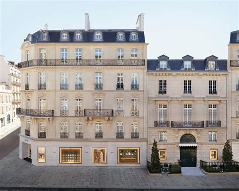 dior avenue montaigne|dior paris shop.